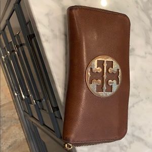 Brown Leather Tory Burch Wallet